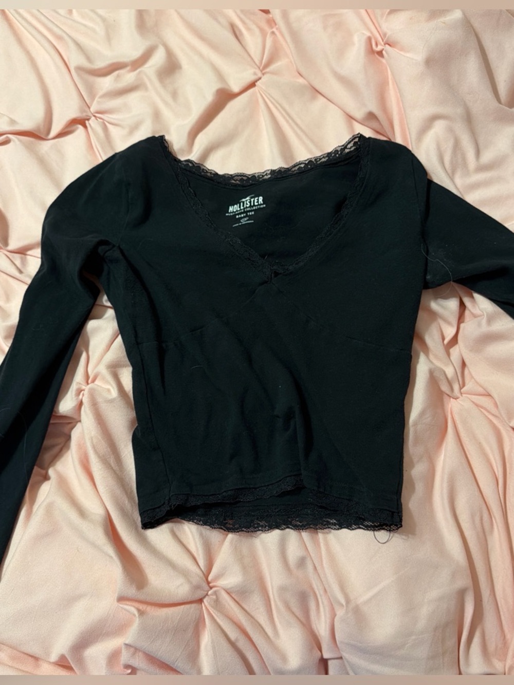 Hollister Black Long-Sleeve V-Neck Lace Trim Top